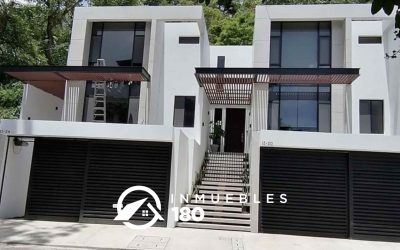 Casa en renta en Colonia Oakland, zona 10, Ciudad de Guatemala